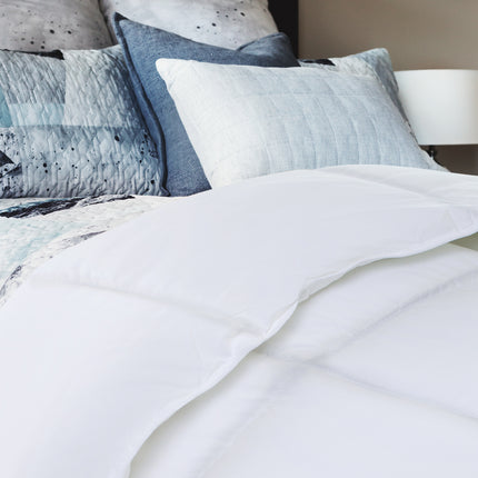 Royal Comfort 800GSM Silk Blend Quilt Duvet Ultra Warm Winter Weight  - Double - White 4
