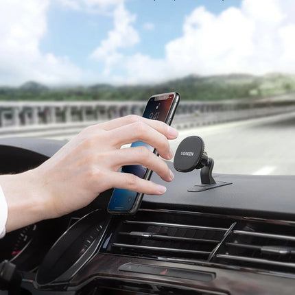 UGREEN 80785 Magnetic Phone Car Mount 3