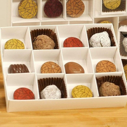 10 Pack of White Card Chocolate Sweet Soap Product Retail Gift Box - 12 bay 4x4x3cm Compartments  - Clear Slide On Lid - 16x12x3cm 4