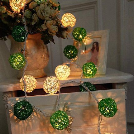 1 Set of Green n White 5cm Rattan Cane 20 Ball Battery Powered 3m String Lights Christmas Gift Home Wedding Party Bedroom Decoration Table Centrepiece 6