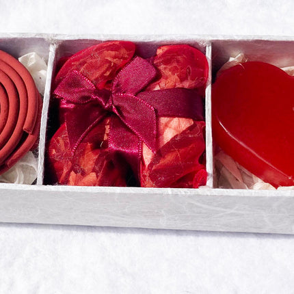 Red Heart Candle Spa Giftset - Red Heart candle, 3 Incense Coils, Pot Porri Satchet in Gift Box 3