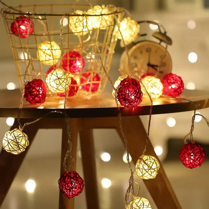 1 Set of Red and White5cm Rattan Cane 20 Ball Battery Powered 3m String Lights Christmas Gift Home Wedding Party Bedroom Decoration Table Centrepiece 7